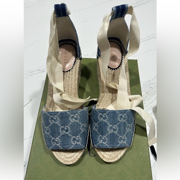 GUCCI WEDGE SANDALS - Picture 1 of 5